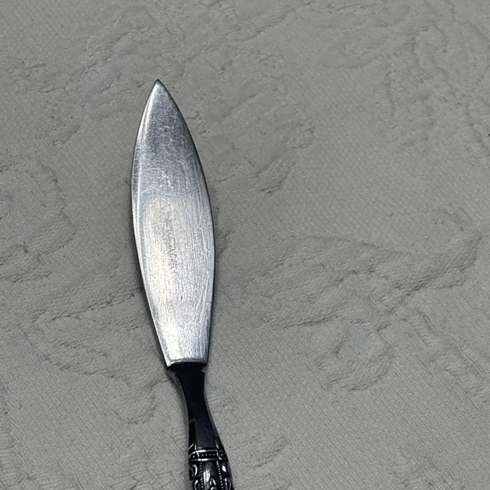 Oneida Northland NAPA VALLEY  Wooden Handle  Stainless Flatware Butter Knife